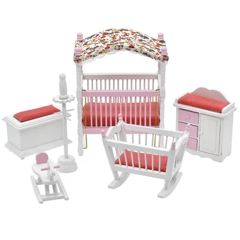 1/12 Dollhouse Mobilya Bebek Bebek Beşik Kreş Bebek Evi Aksesuarları Yatak Dolabı Sallanan At Mini Şeyler Küçük Ev İçin