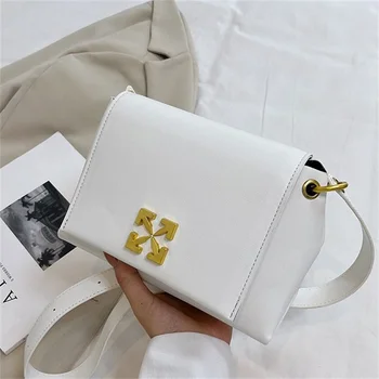 2023 Yeni Ünlü Tasarımcı Marka omuz askılı postacı çantaları Yüksek Kaliteli Kadın Çanta ve Çanta Lüks Moda Küçük Kare Çanta