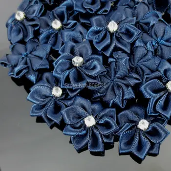40 Adet Koyu Mavi El Yapımı Küçük Kumaş Saten Çiçekler Rhinestone Aplikler Dikiş Düğün Konfeksiyon Aksesuarları Çiçekler 2.8 cm