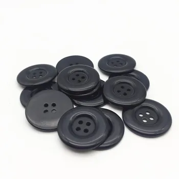 50 adet Siyah 35mm 38mm Reçine Yuvarlak Lastik 4 delik Düğmeler Ceket Kazak Bebek Düğmesi DIY Dikiş Aksesuarları El Sanatları Bezemeler